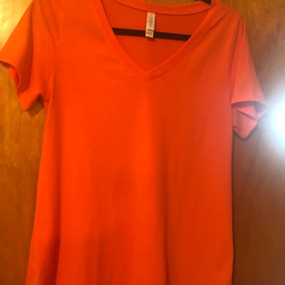 Lularoe Christy shirt